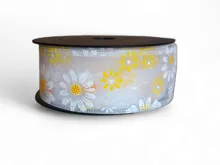 Wstążka z organzy z nadrukiem kwiatowym 4 cm x 9 m KW02 103 jasnożółty Wstążka z organzy z nadrukiem kwiatowym 4 cm x 9 m KW02 103 jasnożółty
